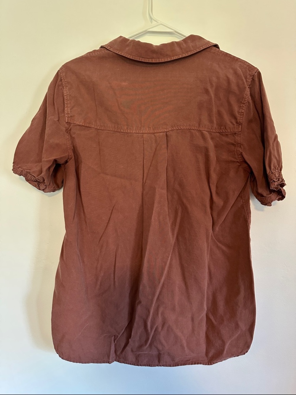 cloth & stone women’s Short-Sleeve Button-Down in Rust Brown - Picture 2 of 4